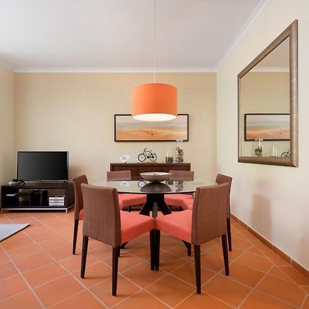 קווארטיירה Al - Apartamentos Vila Sol F5 Bloco 3 מראה חיצוני תמונה